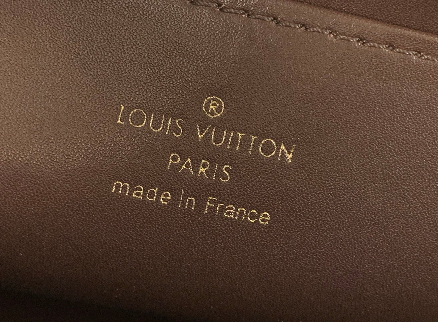 Louis Vuitton Capucines MM Souple