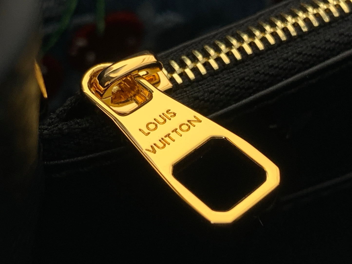 Louis Vuitton x Takashi Murakami Capucines MM