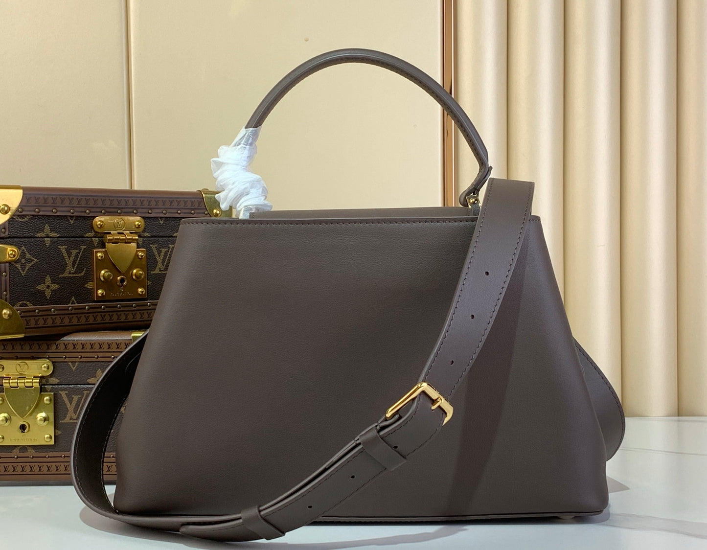 Louis Vuitton Capucines MM Souple